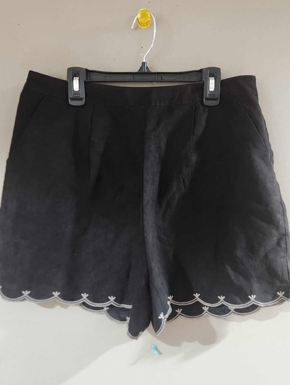 Double Zero Women's Black Embroidered Hem Semi-Velour Chino Shorts Size L